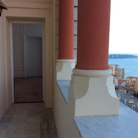 Riviera Palace Daire Beausoleil